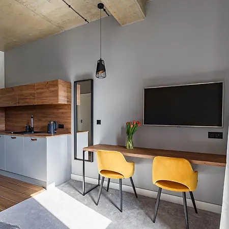 Homewell Boutique Stare