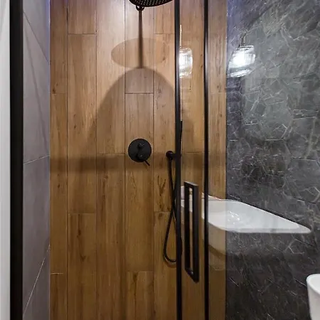 Homewell Boutique Stare Apartament *
