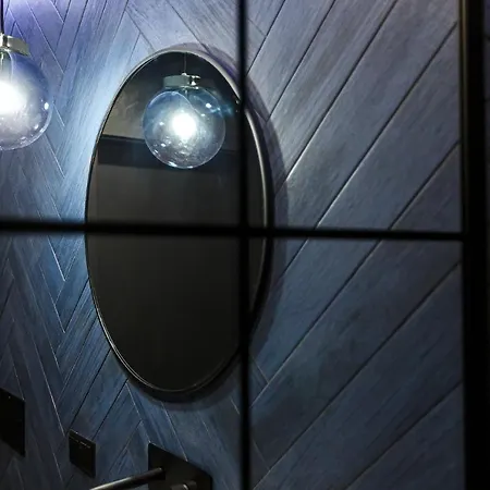 Homewell Boutique Stare Apartament *