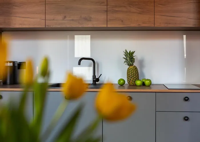 Homewell Boutique Stare