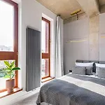Homewell Boutique Stare Apartment *