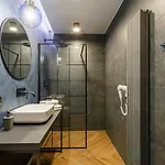Homewell Boutique Stare Apartment *