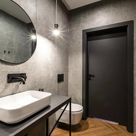 Homewell Boutique Stare