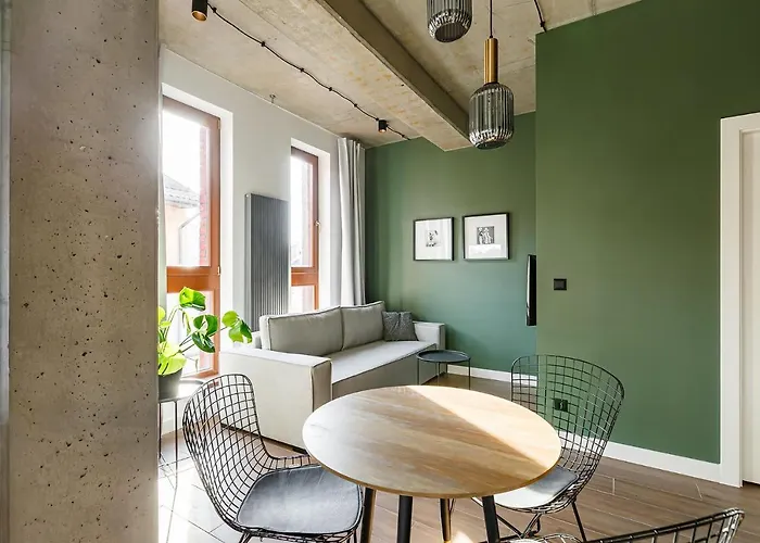 Homewell Boutique Stare Apartment