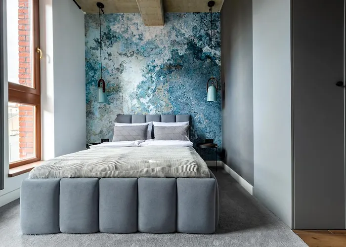 Homewell Boutique Stare